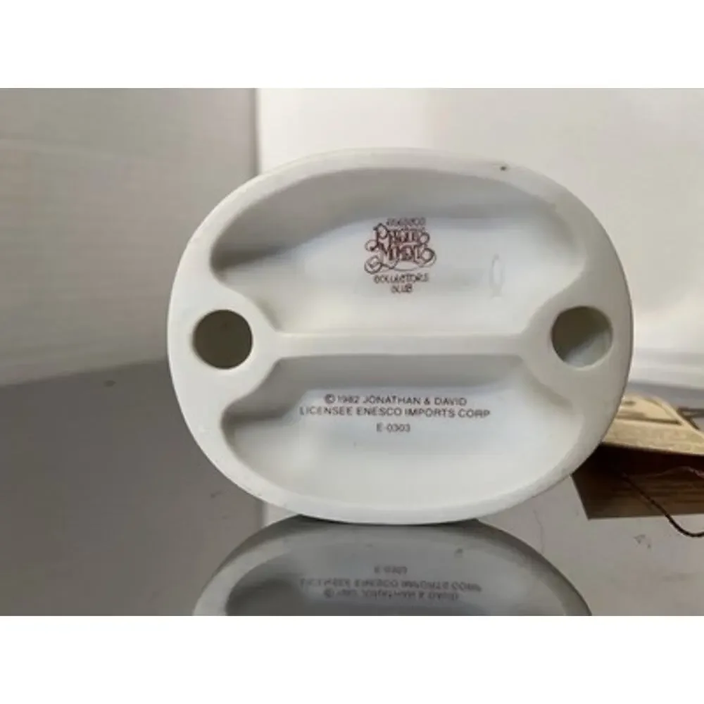 Precious Moments 1982 Club Figurine 